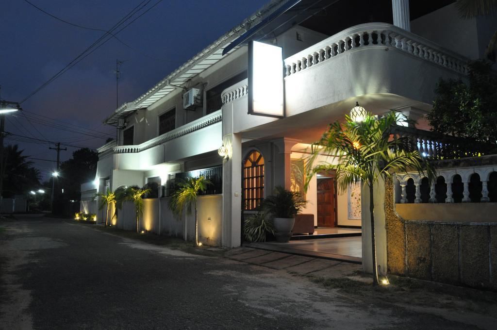 Guest Ryan Hotel Katunayaka Exterior foto